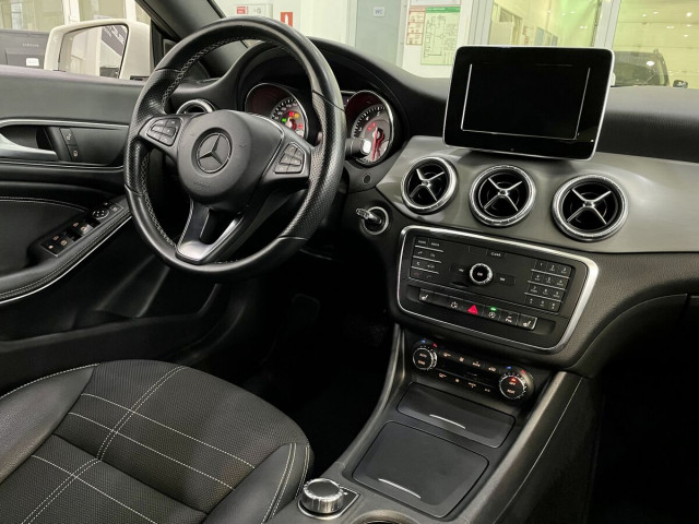 Фотография 9: Mercedes-Benz CLA, I (C117, X117) 