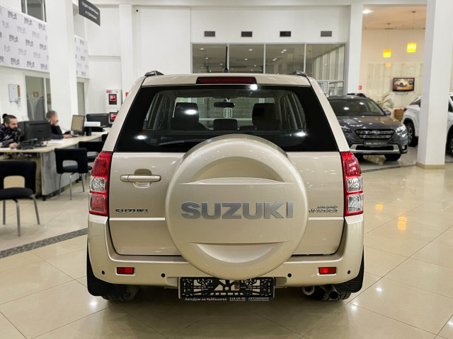 Фотография 5: Suzuki Grand Vitara, III Рестайлинг 