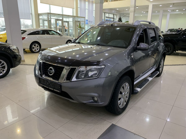 Nissan Terrano, III (D10) 2016 г. 2.0 AT (143 л.с.) 4WD
