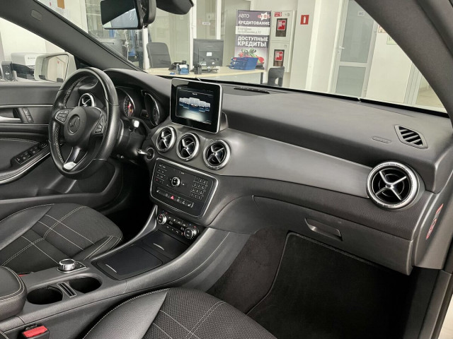 Фотография 10: Mercedes-Benz CLA, I (C117, X117) 