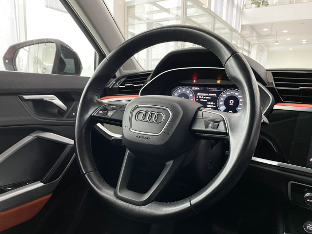 Фотография 12: Audi Q3, II (F3) 
