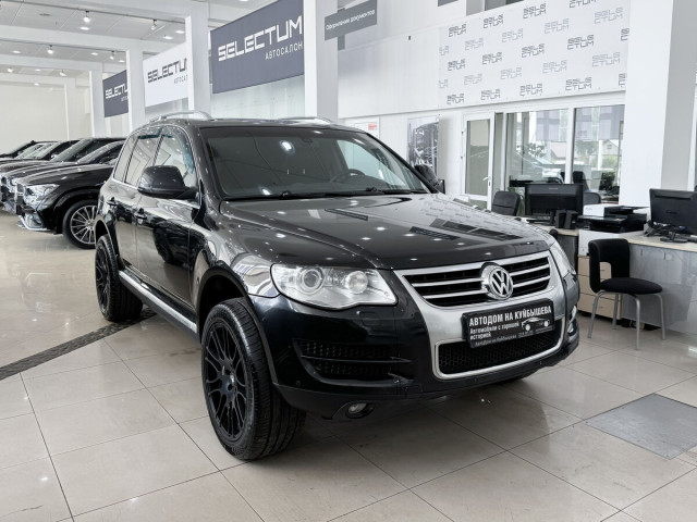 Фотография 3: Volkswagen Touareg, I Рестайлинг 