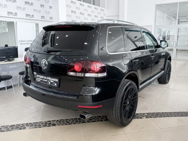 Фотография 4: Volkswagen Touareg, I Рестайлинг 