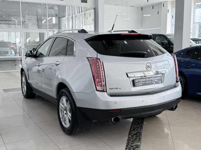 Фотография 6: Cadillac SRX, II 